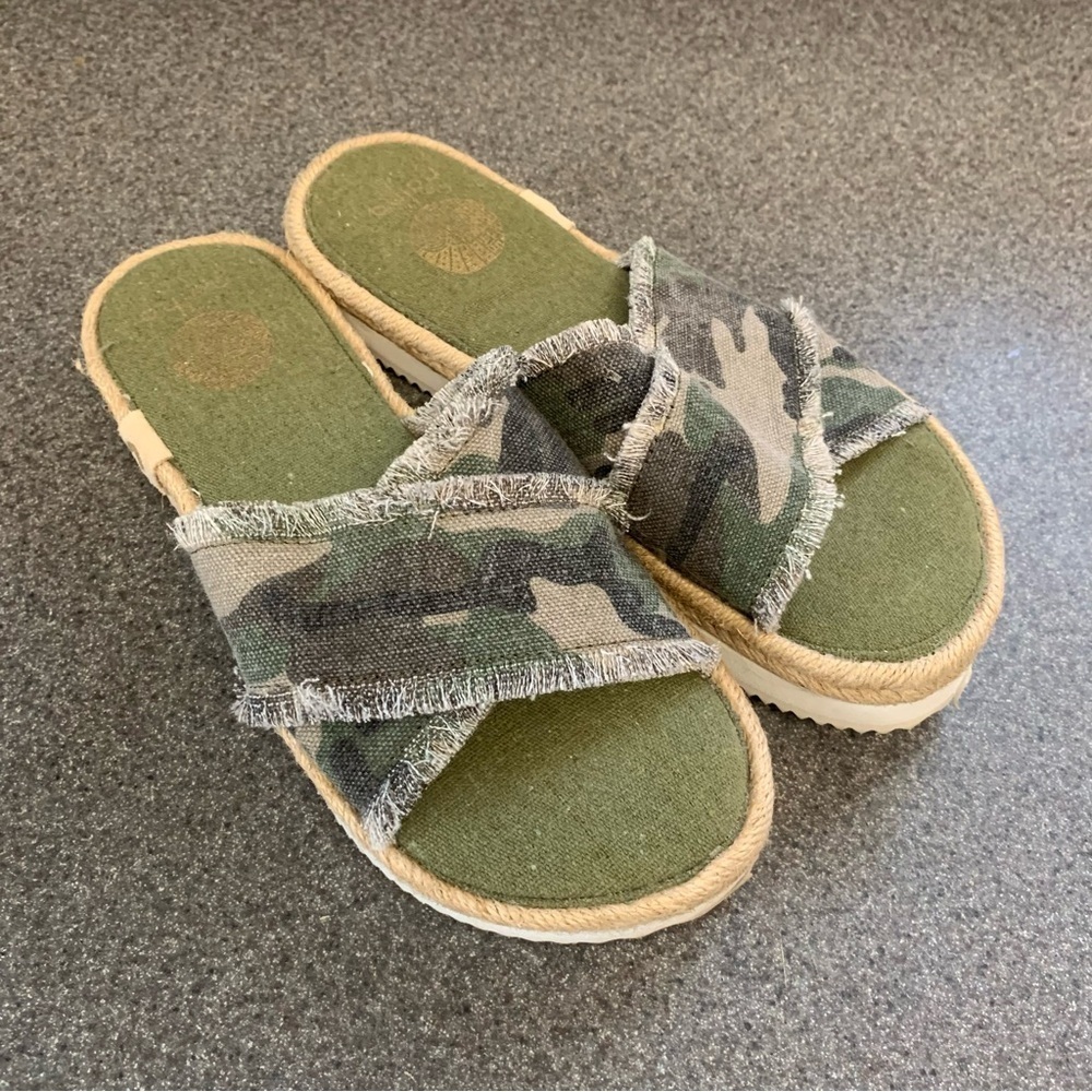 Nalho Camo Kamala Yoga Mat Espadrille Slides Size 8 Vacation Beach Spring Boho